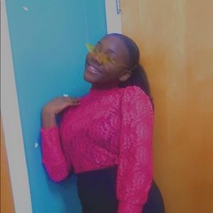 Meet your Posher, Phoebe dyana